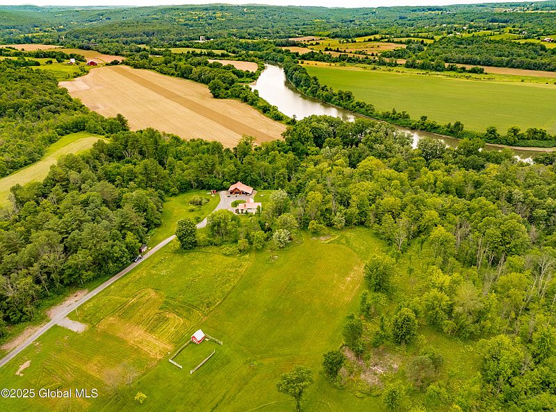 2nd image of 2560 Creek Road