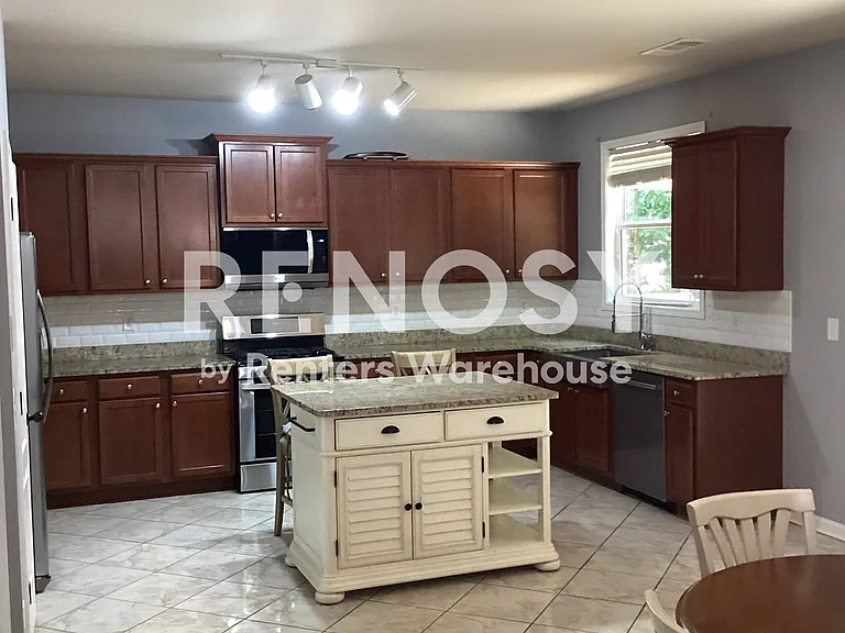 2377 Peach Shoals Cir — Photo 10