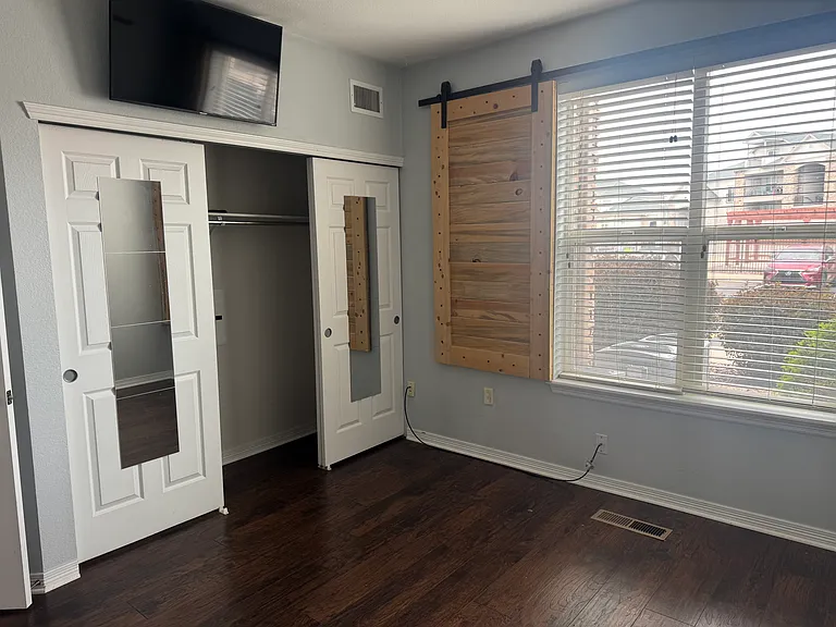 7292 S Blackhawk St #2105 — Photo 6