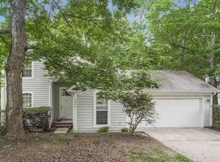 8400 Woodford Bridge Dr, Charlotte, NC 28216