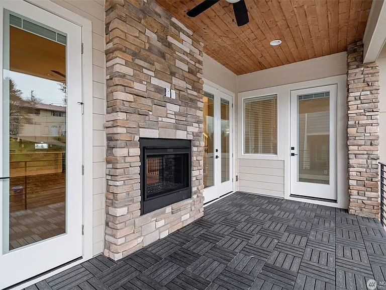 7585 S 130th Pl — Photo 21