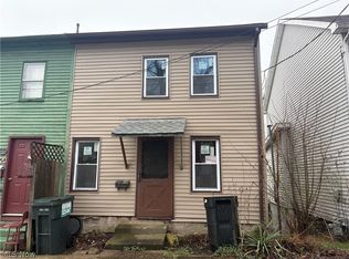 122 W Chestnut St, Lisbon, OH
