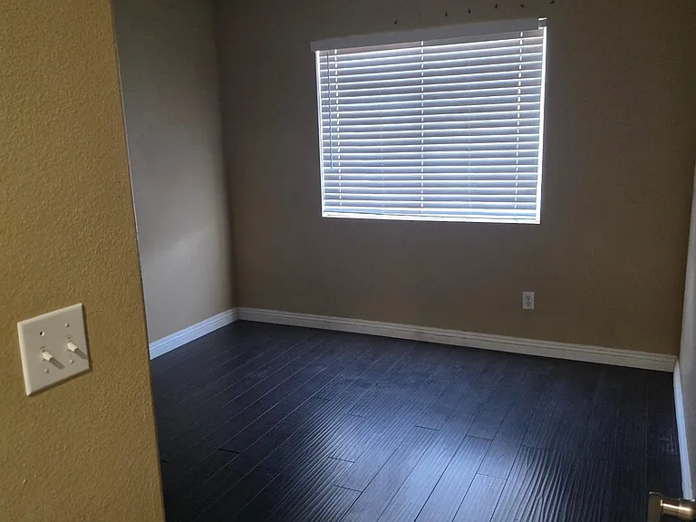 14198 Rachel St — Photo 34