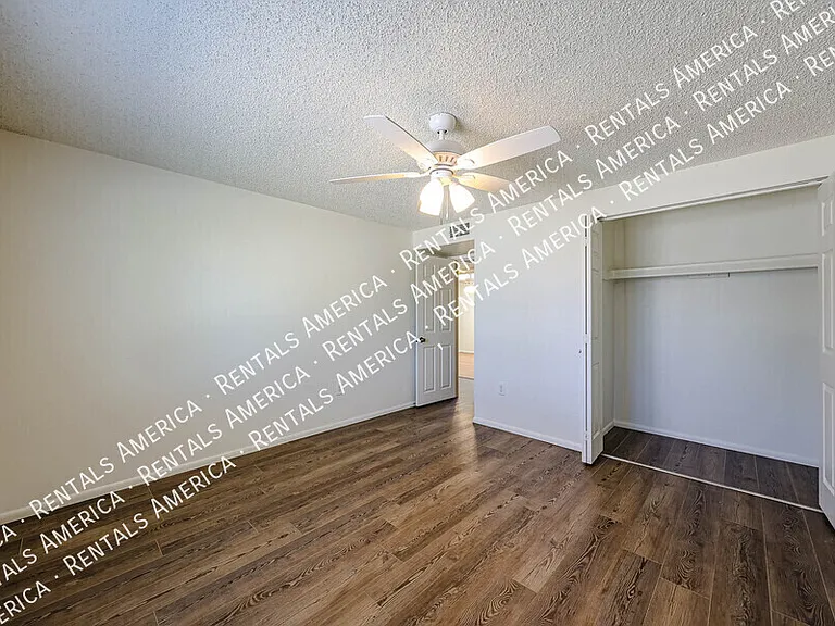14029 N 38th Pl — Photo 15