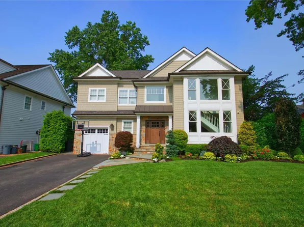 172 Kildare Road, Garden City, NY 11530