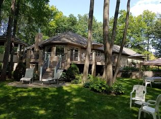 5097 Timber Cove Cir, Clarkston, MI 48346