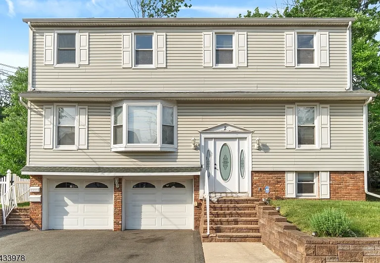 2 Andrew Ct #2 — Photo 16