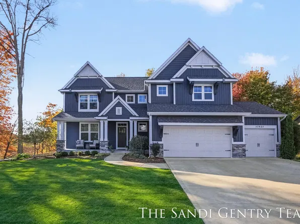 17931 Spring Tree Ct, Spring Lake, MI 49456