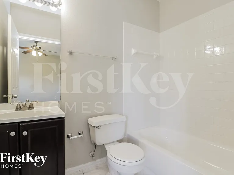102 Flint St — Photo 9