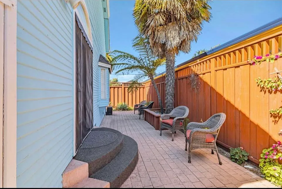 722B Cayuga St — Photo 2