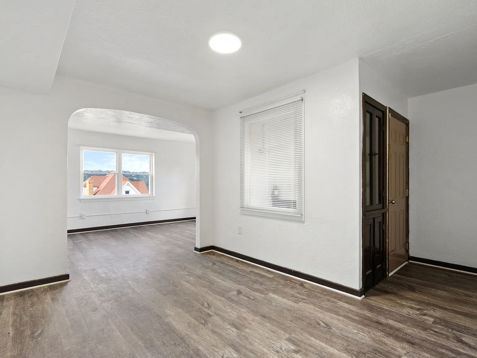 142 - 144 West 9th Avenue - 142 #2 — Photo 4