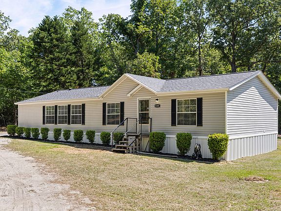 3rd image of 4684 Rollins Road