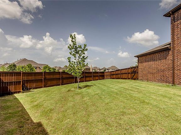 4th image of 7200 Pebblecreek Dr