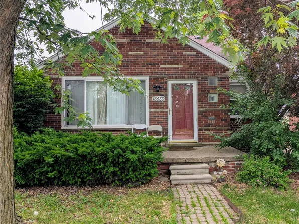 18680 Rosetta Ave, Eastpointe, MI 48021