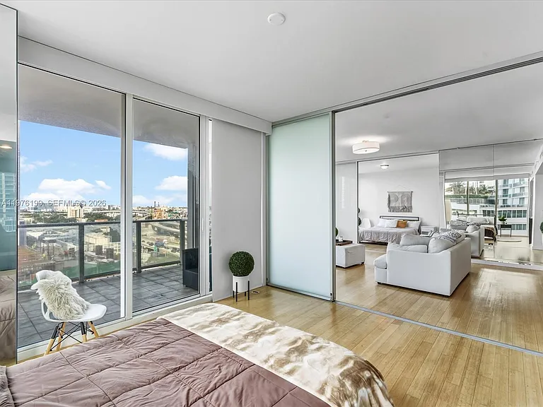 1040 Biscayne Blvd #1107 — Photo 20
