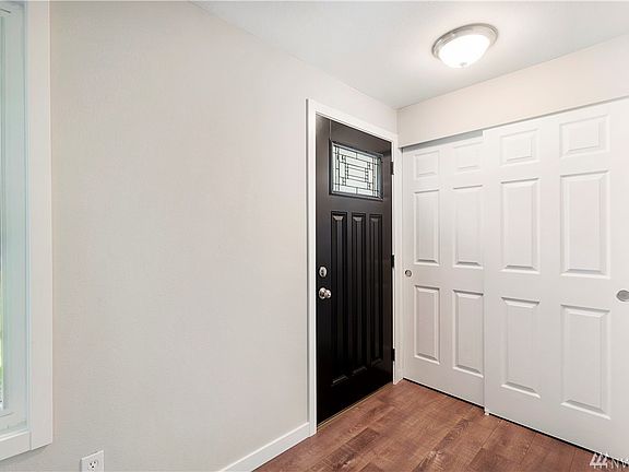 3rd image of 14606 117th Avenue Ct E
