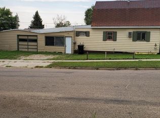 722 University Ave, Williston, ND 58801