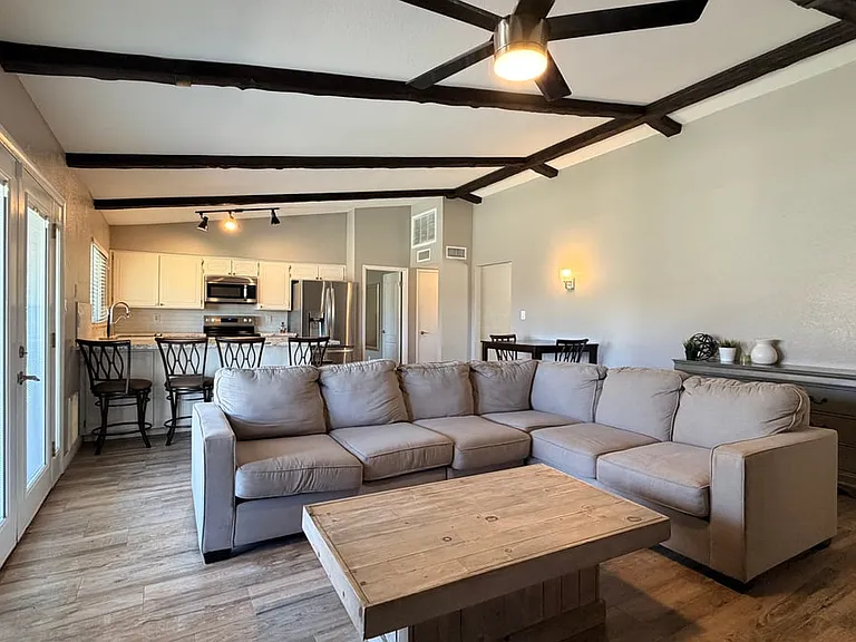 2303 S Cottonwood Dr — Photo 19