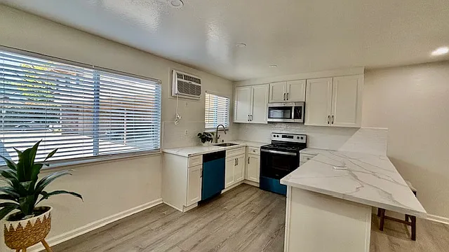 1733 Lacassie Ave #2 — Photo 2