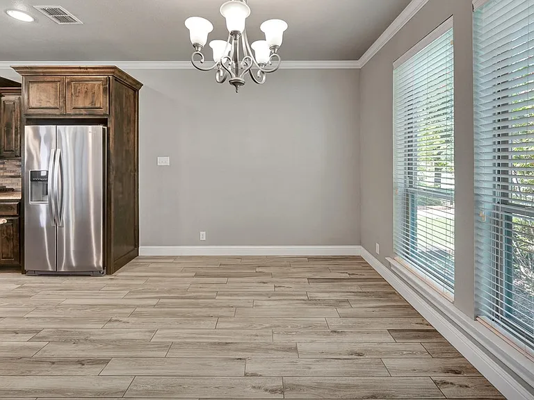5907 Frio Dr — Photo 10