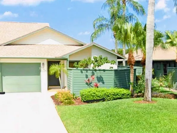 6764 SE Bunker Hill Drive, Hobe Sound, FL 33455