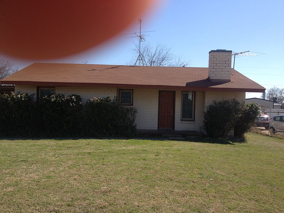 1st image of 110 Lyndon Dr