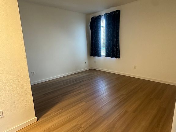 3rd image of 6400 Crescent Park E APT 427