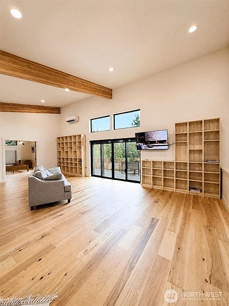 3rd image of 1011 Alden Road