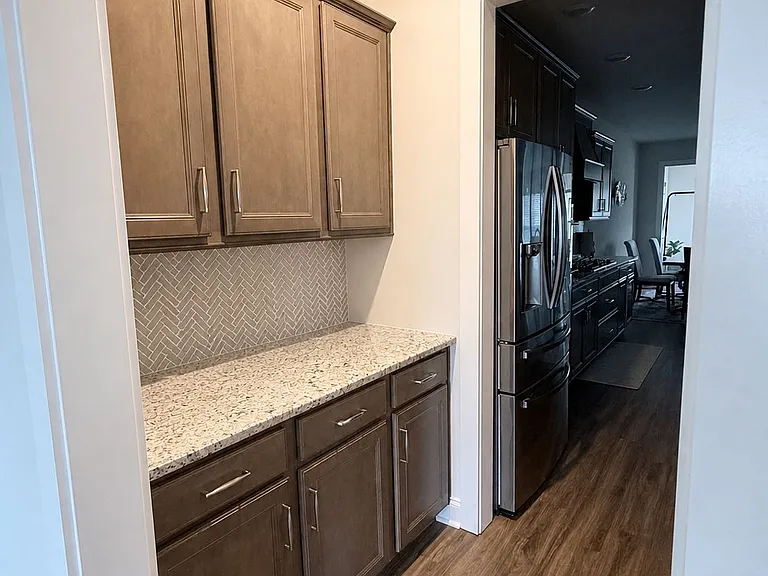 835 Chalkstone Ln — Photo 10