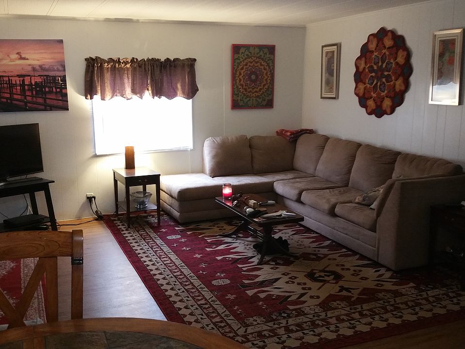 2nd image of 83 E Four Seasons Rd