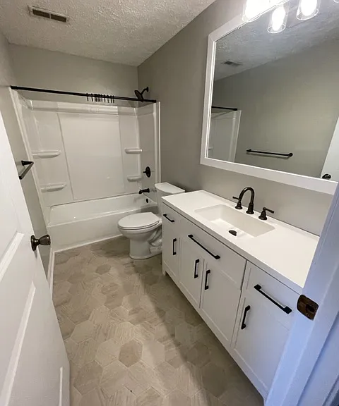 433 Country Club Dr #433 — Photo 4