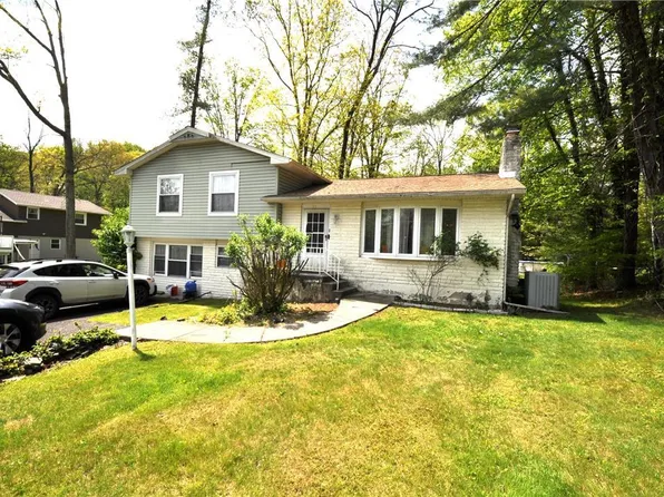 1111 Randall St, East Stroudsburg, PA 18301