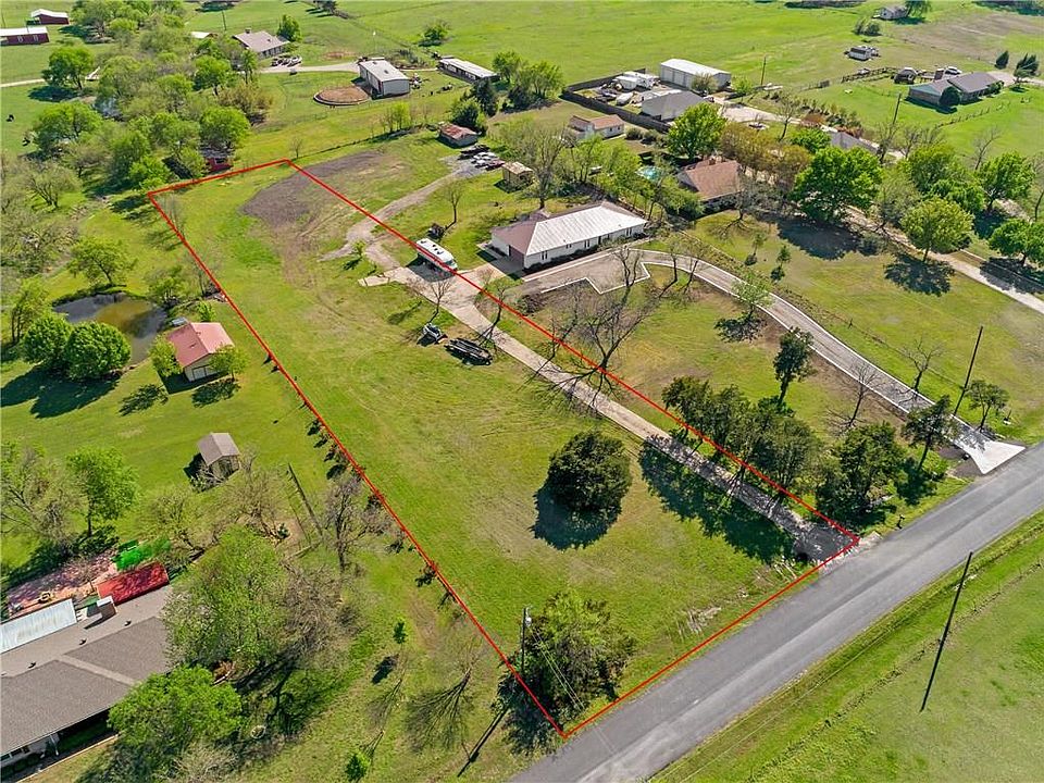 1st image of 1469 Lakeview Dr