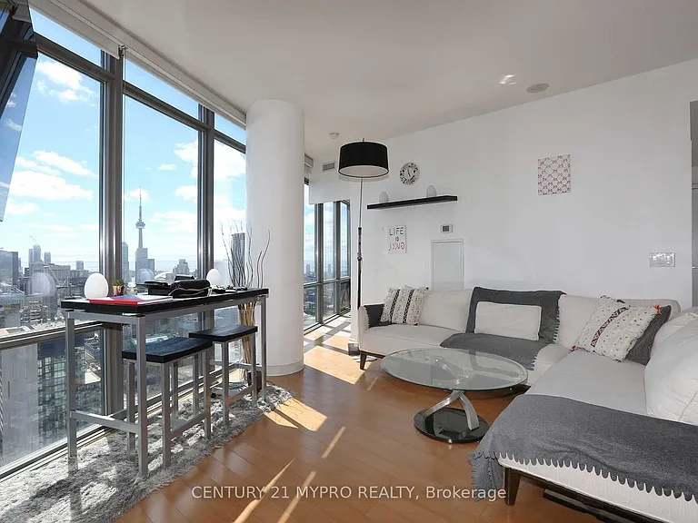 832 Bay St #4508 — Photo 2