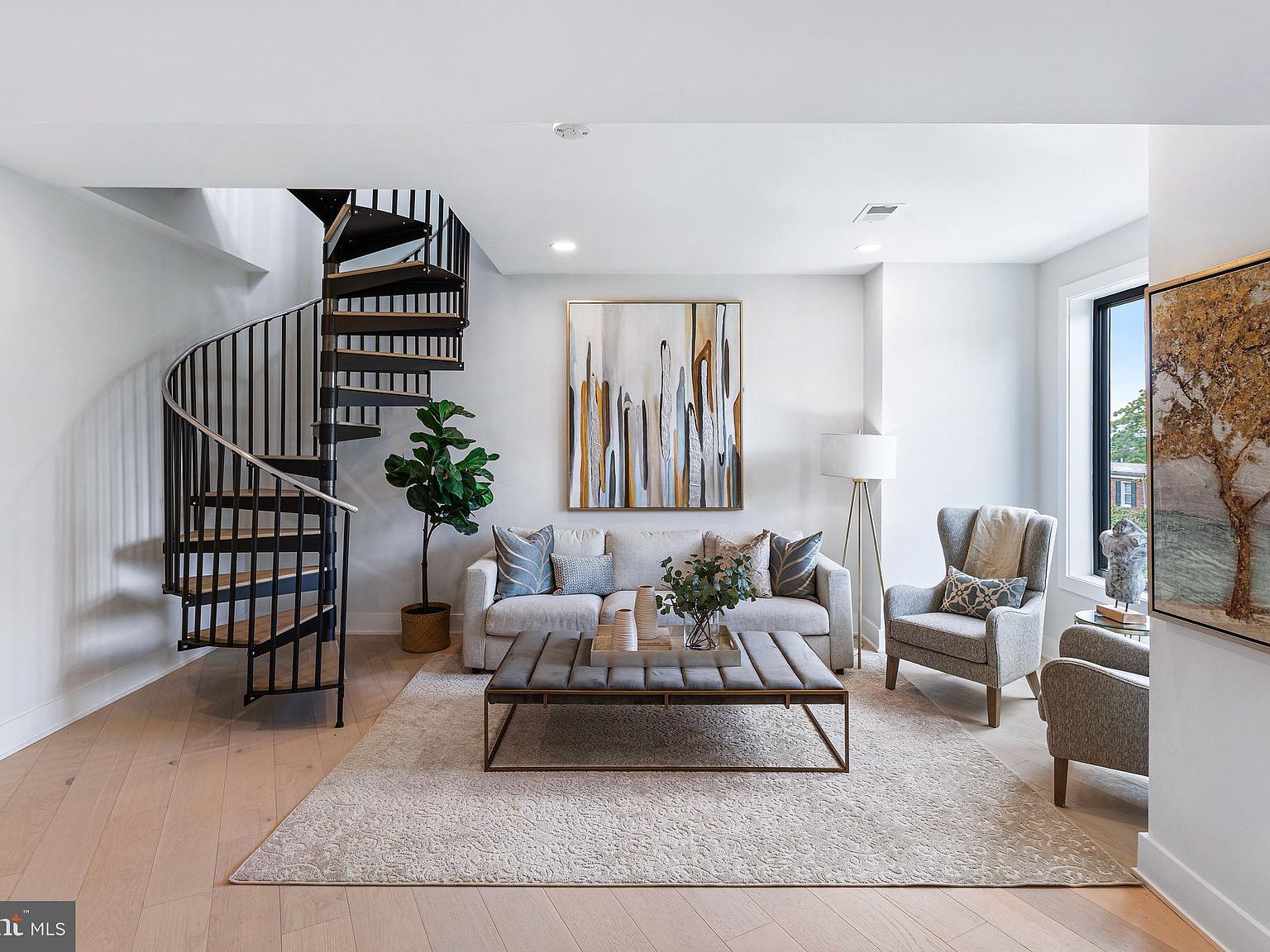 Quora - Off-Grid Penthouse Apartment Owners Questions And Answers