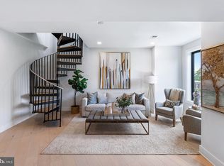 2001 I St NE #PENTHOUSE 10, Washington, DC 20002