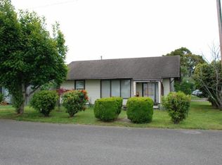 210 S 19th St, Reedsport, OR 97467