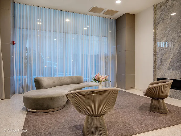 225 N Columbus Dr #5510 — Photo 47