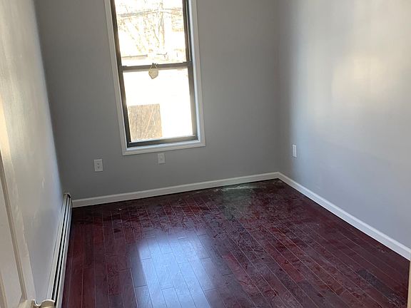 3rd image of 2548 98th St #1