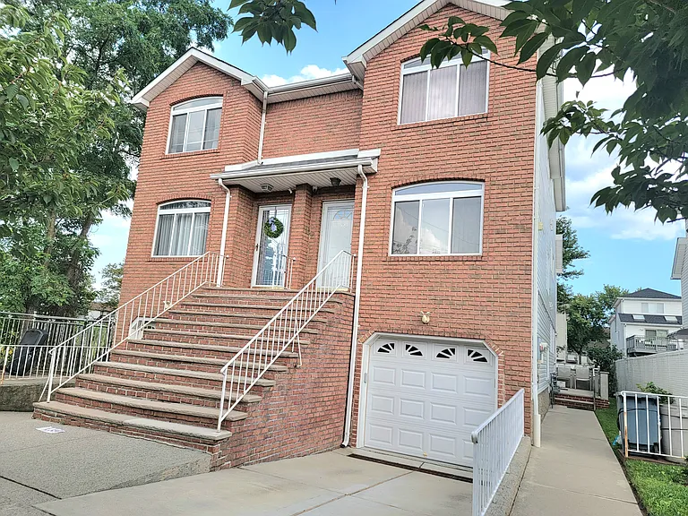 42 Boundary Ave #1 — Photo 3