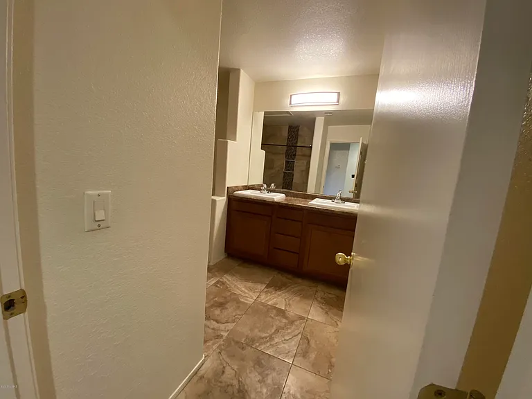 1251 E Weimer Cir #43 — Photo 34