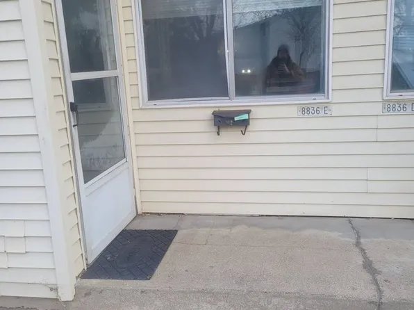 8836 N 95th St, Milwaukee, WI 53224