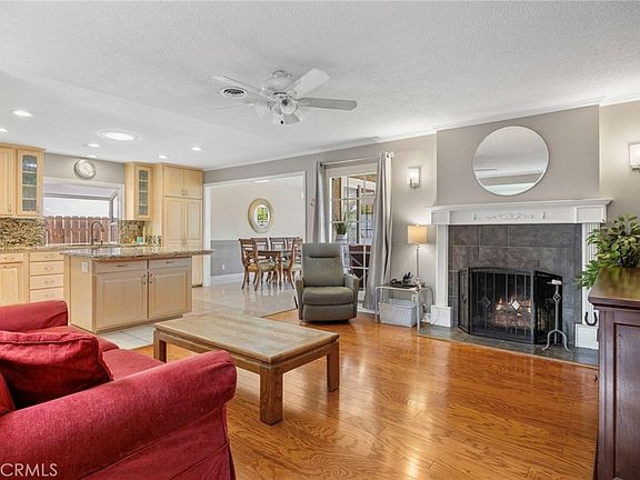 3rd image of 3134 Killarney Ln