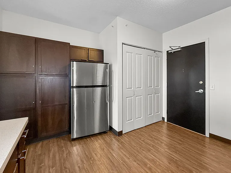 The Franklin Apartments — Photo 28