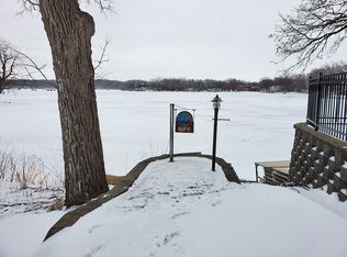 301 Helms Dr, Arnolds Park, IA 51331