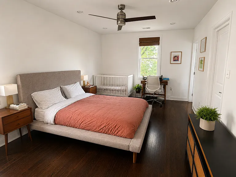 814 Buchanan St NW — Photo 9