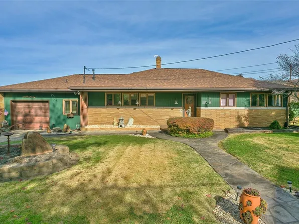 18 Church St, Charleroi, PA 15022