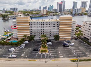 410 Golden Isles Dr APT 601, Hallandale, FL 33009