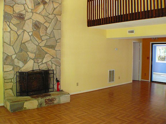 3rd image of 8241 Trail View Dr
