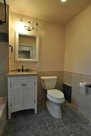 1st image of 3959 45th St #1